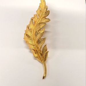 Vintage 1960's Coro Ornate Leaf